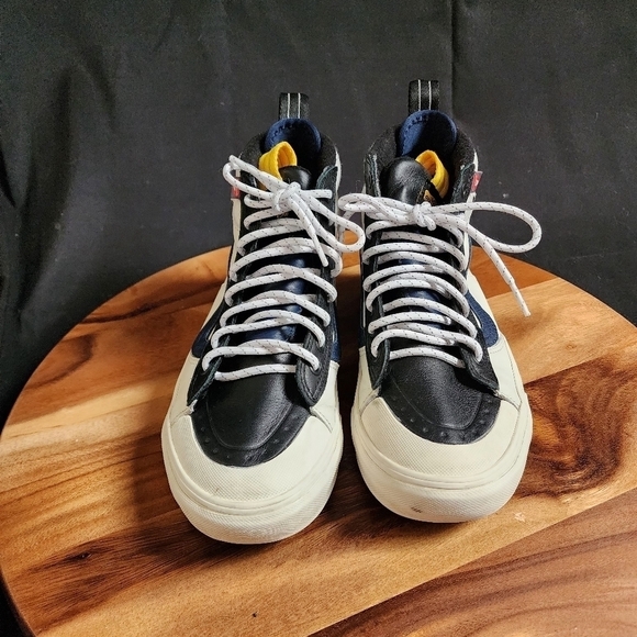 Vans SK8-Hi 2 Varsity Black Blue Marshmallow Shoes Men's Sz 6.5 Women's Sz 8 - Picture 2 of 8